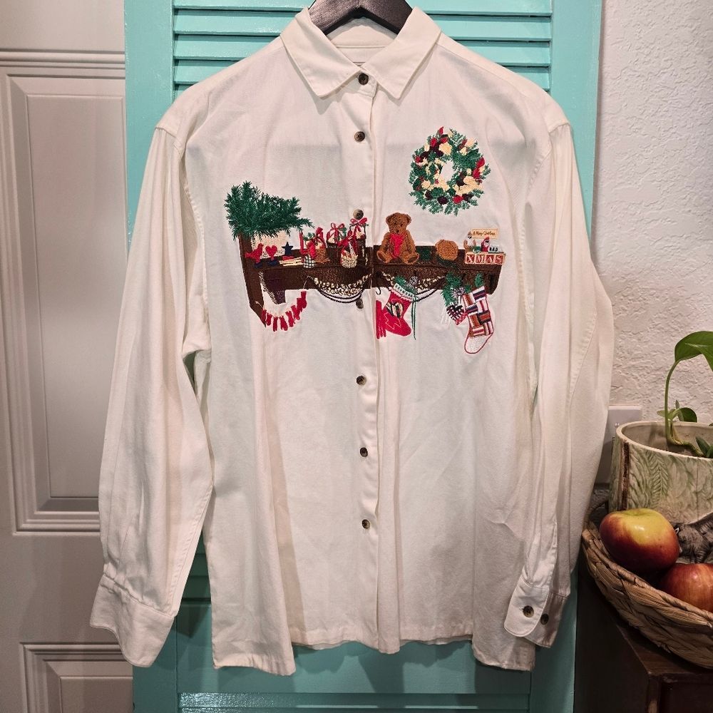 Festive White Button-Up Shirt with Holiday Embroidery